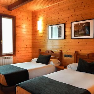 Standard Zimmer mit zwei Einzelbetten
